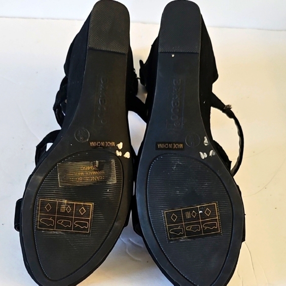 BAMBOO Black Platform Strappy Heels - Picture 4 of 9